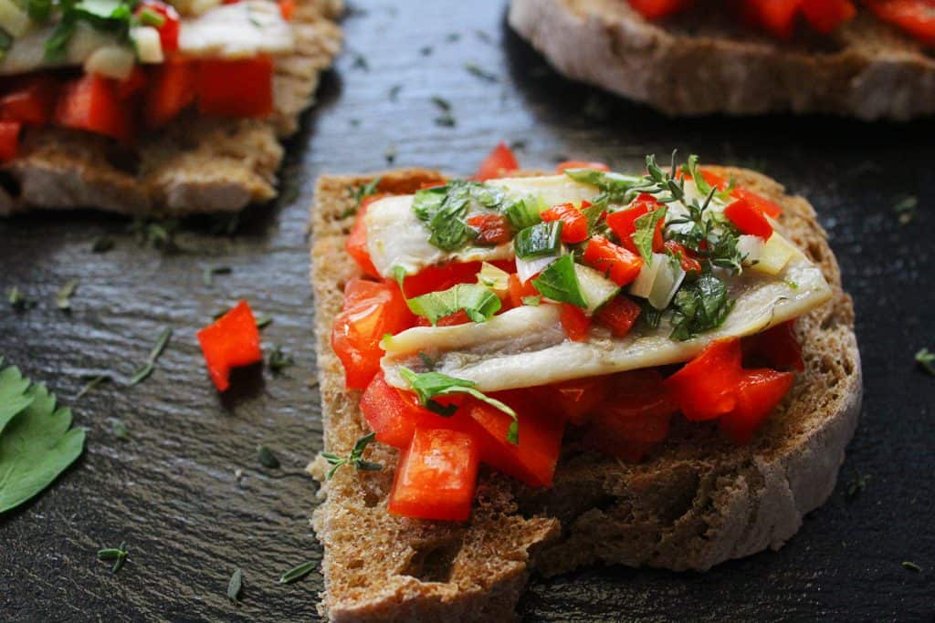 CARLINO - MARINATED ANCHOVIES FILLETS 80G