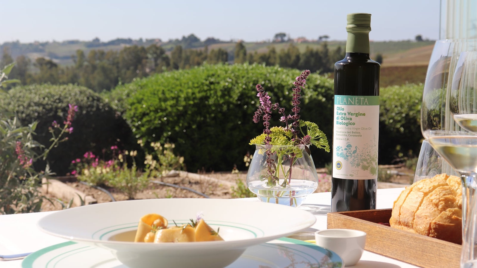 PLANETA – ORGANIC EXTRA VIRGIN OLIVE OIL SICILY I.G.P. เอ็กซ์ตร้า เวอร์จิ้น โอลีฟ ออยล์ (น้ำมันมะกอกธรรมชาติ) - FERRARI THAILAND