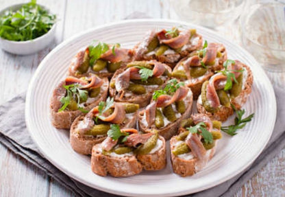 CARLINO - ANCHOVIES FILLETS IN SUNFLOWER OIL 700G - FERRARI THAILAND