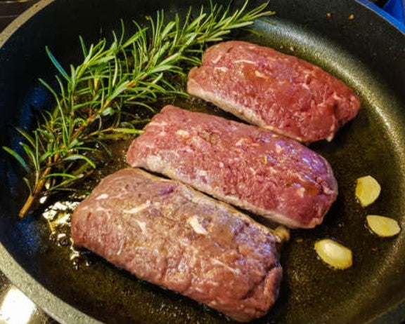 LAMB NZ - COASTAL SHOULDER BONELESS (~800G-900G) PRICE PER PC ไหล่แกะไม่มีกระดูก นิวซีแลนด์ แช่แข็ง - FERRARI THAILAND
